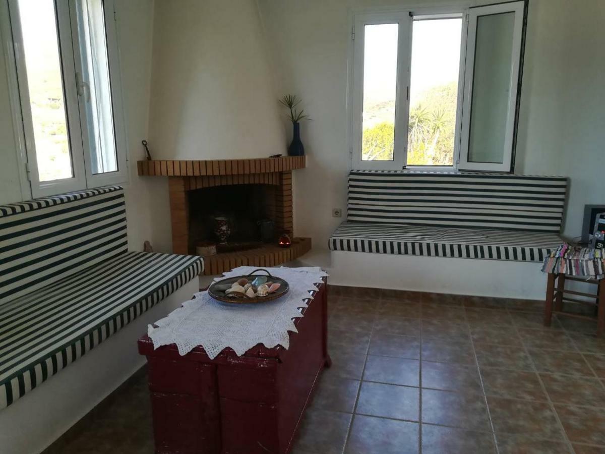 فيلا Avgoustis' Stone House Otziás المظهر الخارجي الصورة
